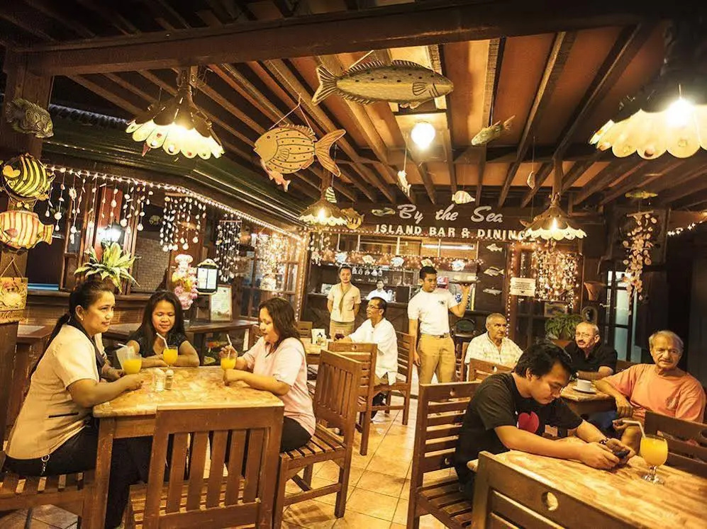 Food & Beverage