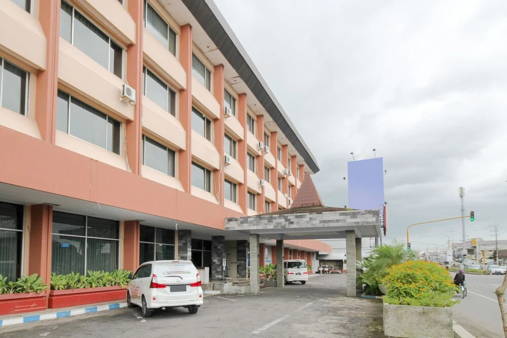 Airy Kaliwates Hayam Wuruk 38 Jember