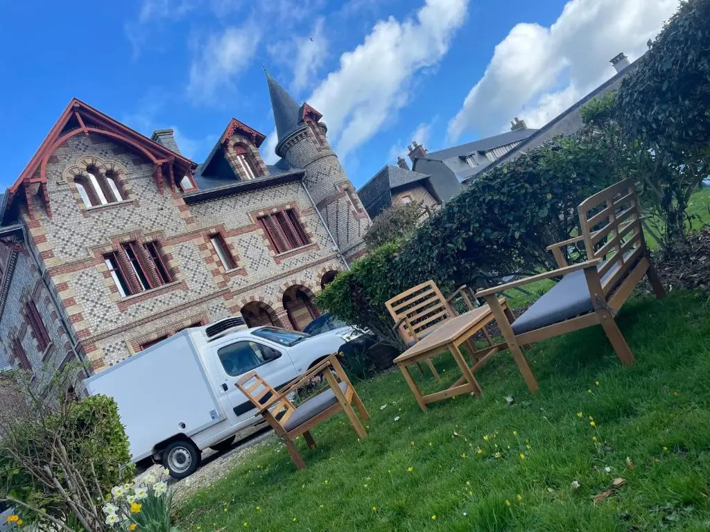 Standard Double room with garden view (full double bed)