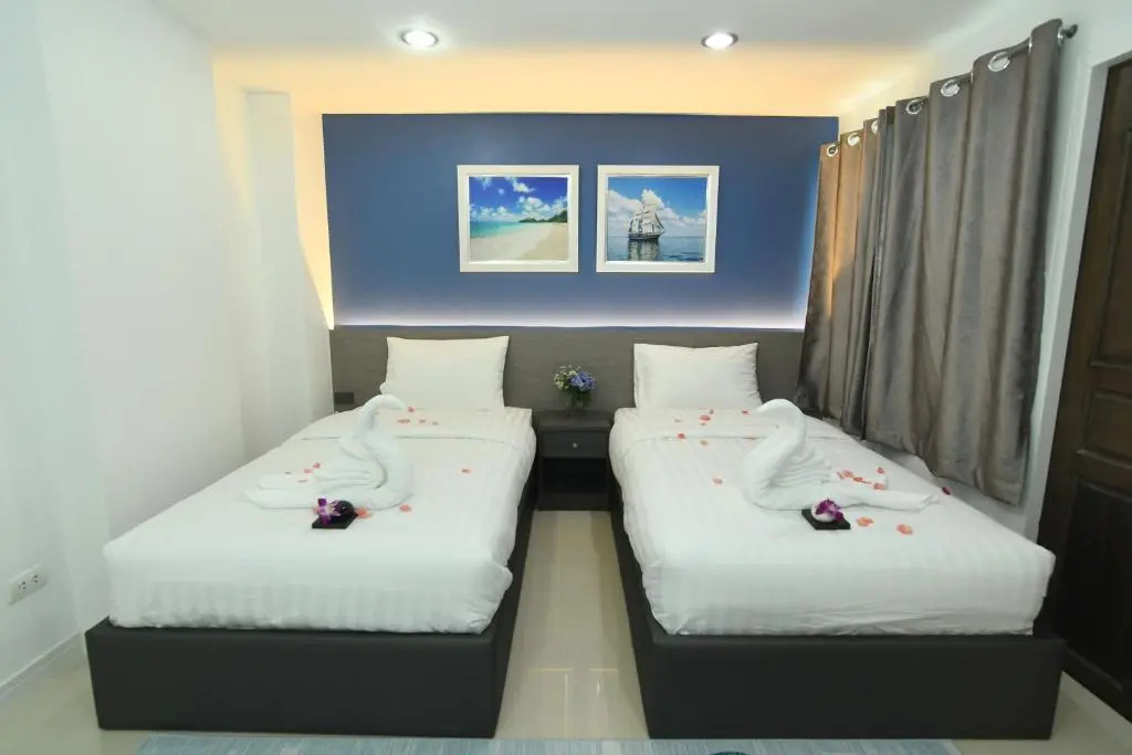Poonsuk Place Hotel — фото
