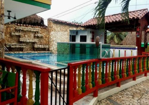 Отель Apartamentos familiares frente a la playa, фото 1