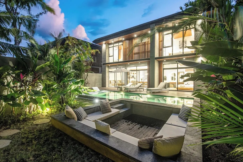 Designer 5br Villa 400m to Caf del Mar
