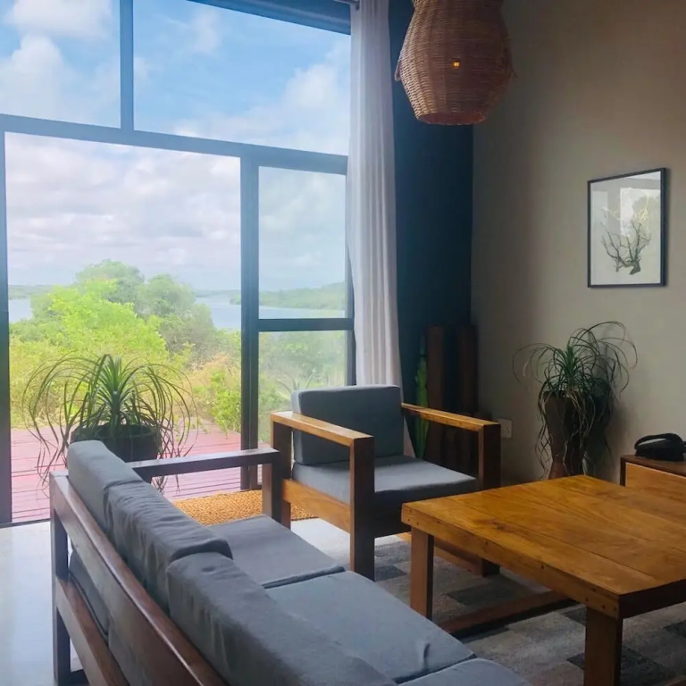2 Bedrooms Family Villa with lake view