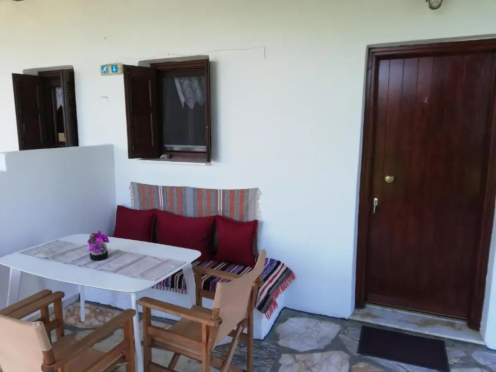 Pansion Katerina Skyros - Chambres