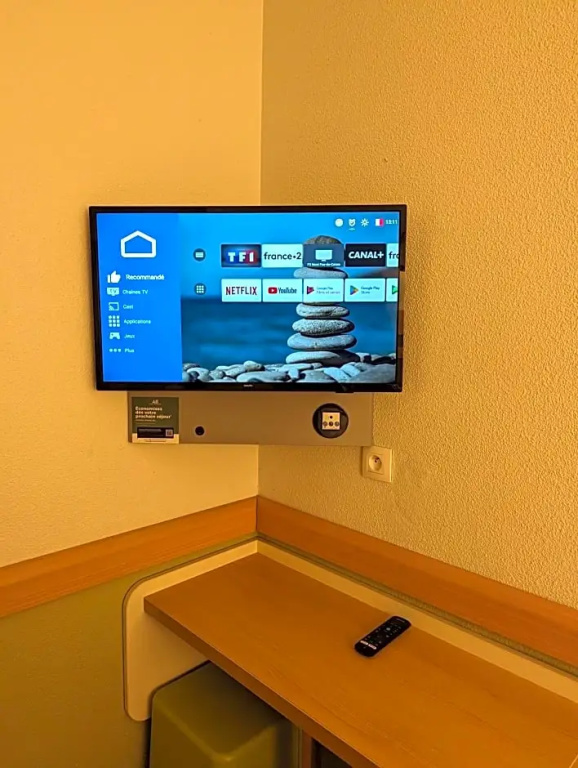 Economy room