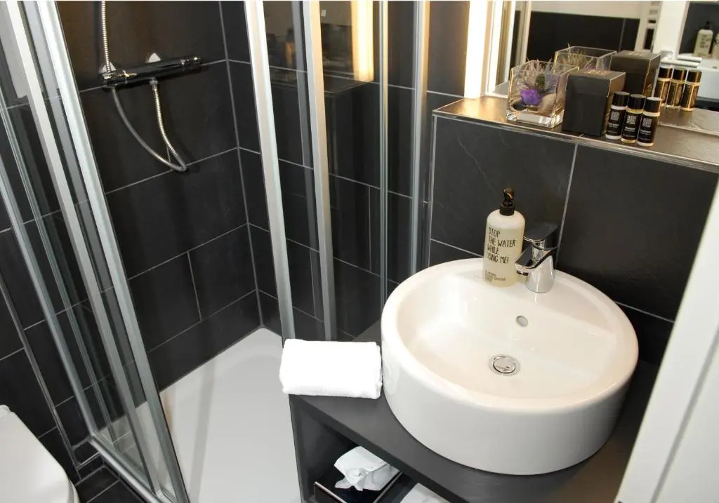 Hotel Medo Köln - Chambres