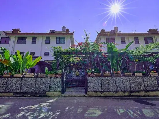 Linlan Xiaozhu Homestay (Xishuangbanna Jinghong Gaozhuang Xishuangjing Star Night Market)