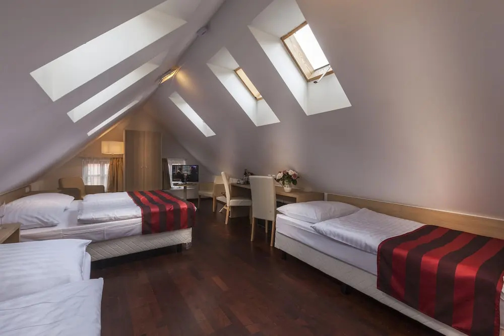 Deluxe Quadruple room