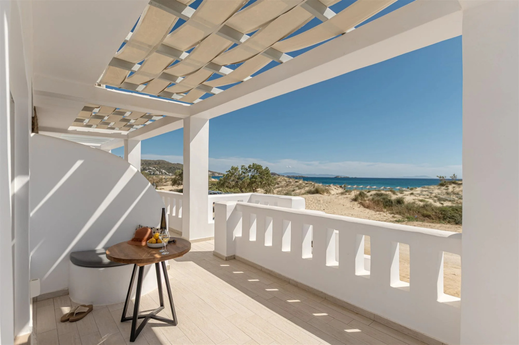 Almiriki Naxos Beachside Living