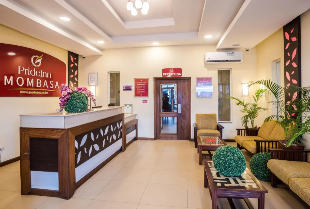 Lobby & Reception