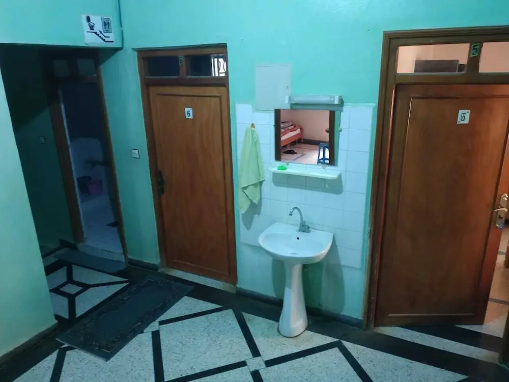 Standard Triple room