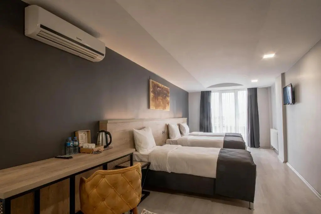Superior Quadruple room