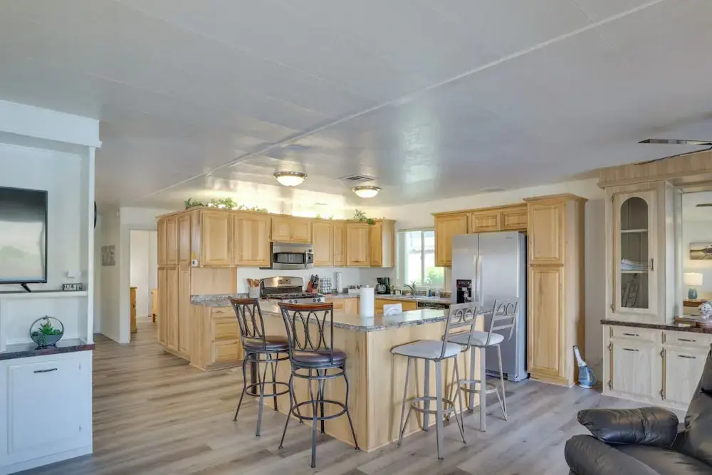 Riverfront Bullhead City House w/ Balcony! — фото