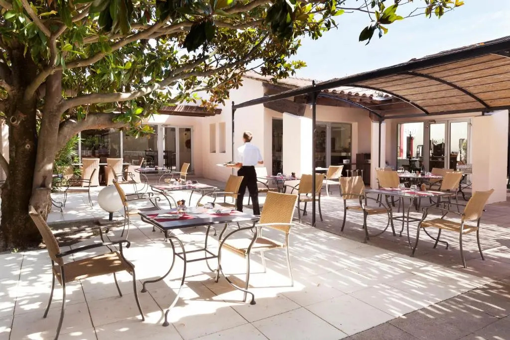 Hôtel Paradou Avignon Sud - Général