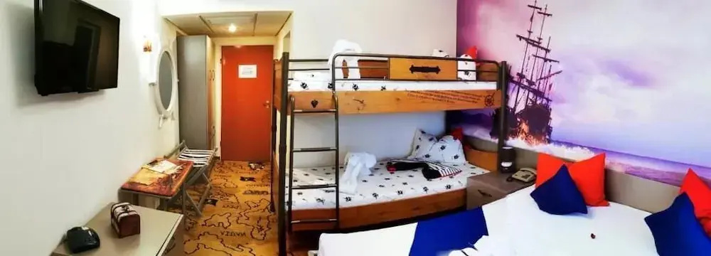 Pirates Resort Mamaia - Chambres
