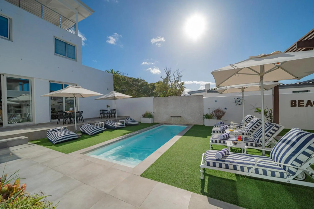 One Marine Drive Boutique Hotel - фото 46