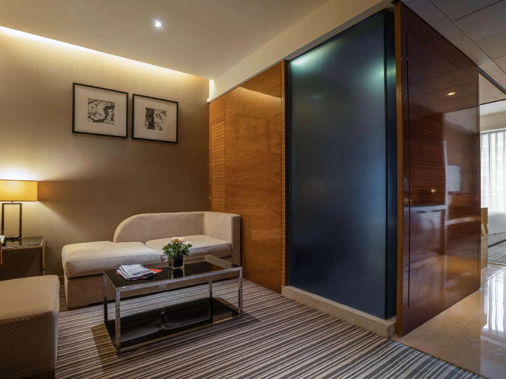 Deluxe Double room with balcony (full double bed)