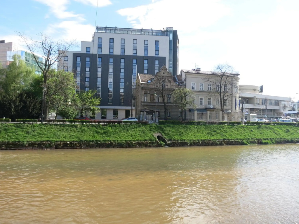 The Riverside Apartment