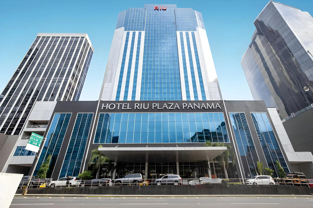 Hotel Riu Plaza Panama
