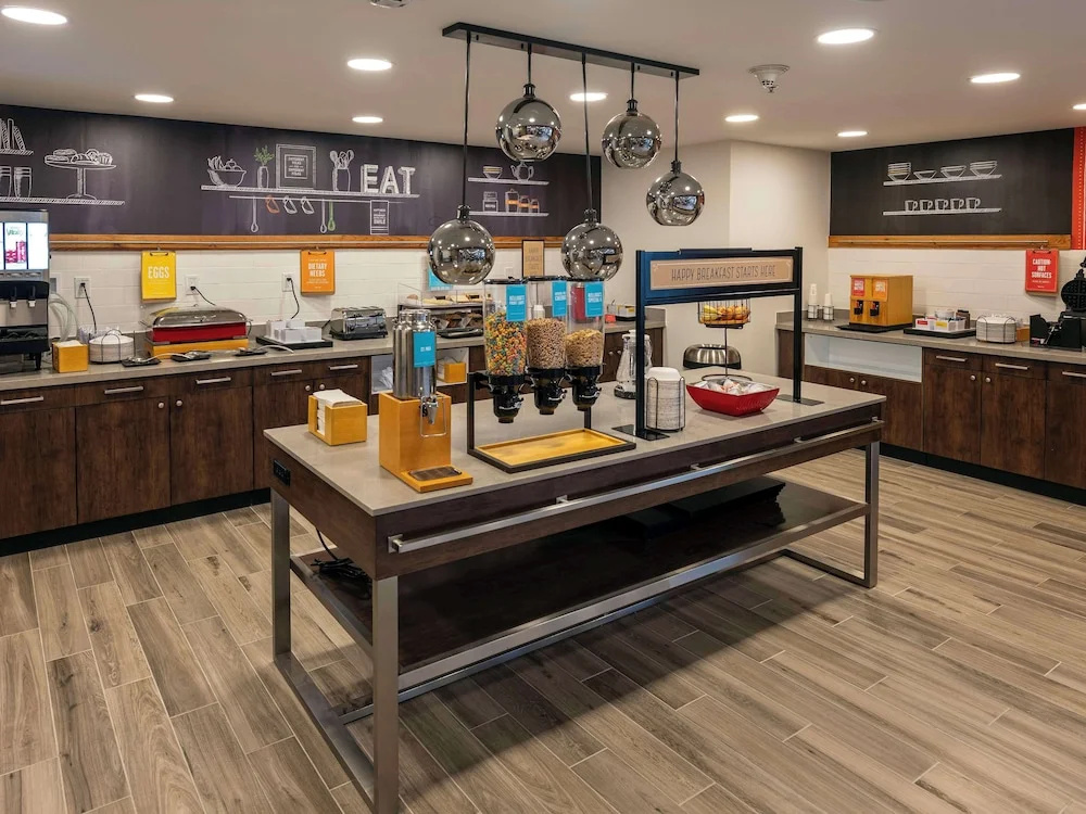 Food & Beverage