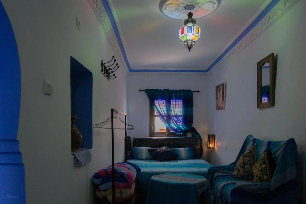 Comfort room