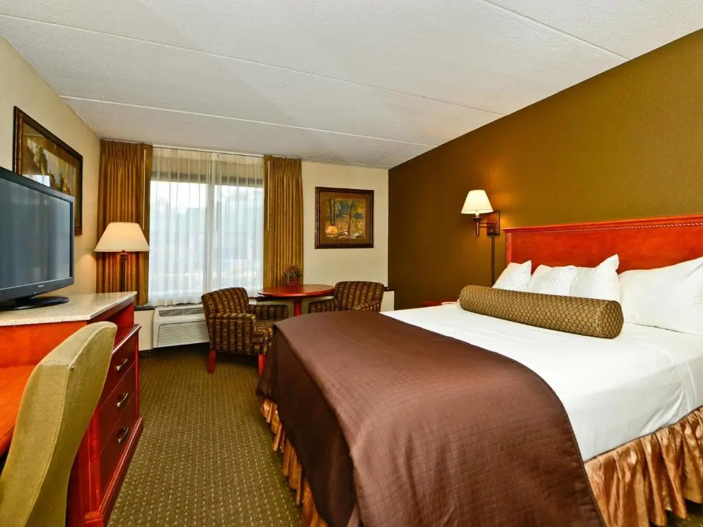 Ramada Hotel & Conference Center by Wyndham Plymouth - Chambres
