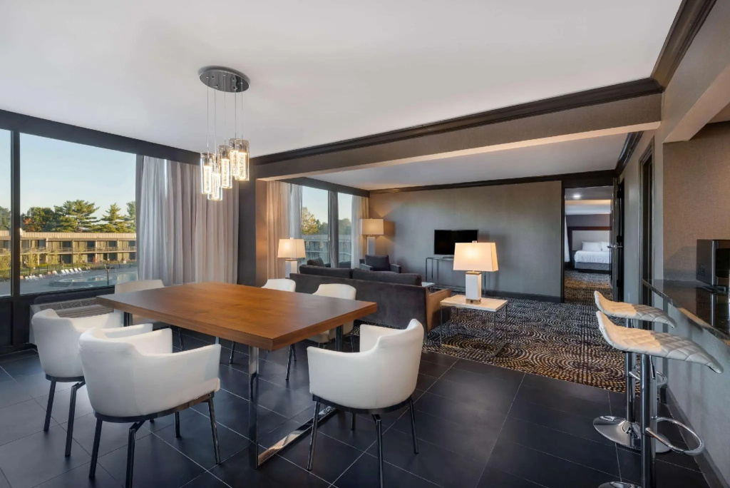 2 Bedrooms Presidential Quadruple Suite