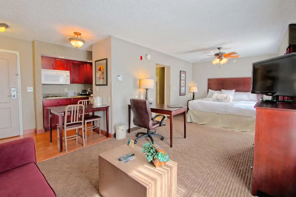 Homewood Suites by Hilton Bloomington - Chambres