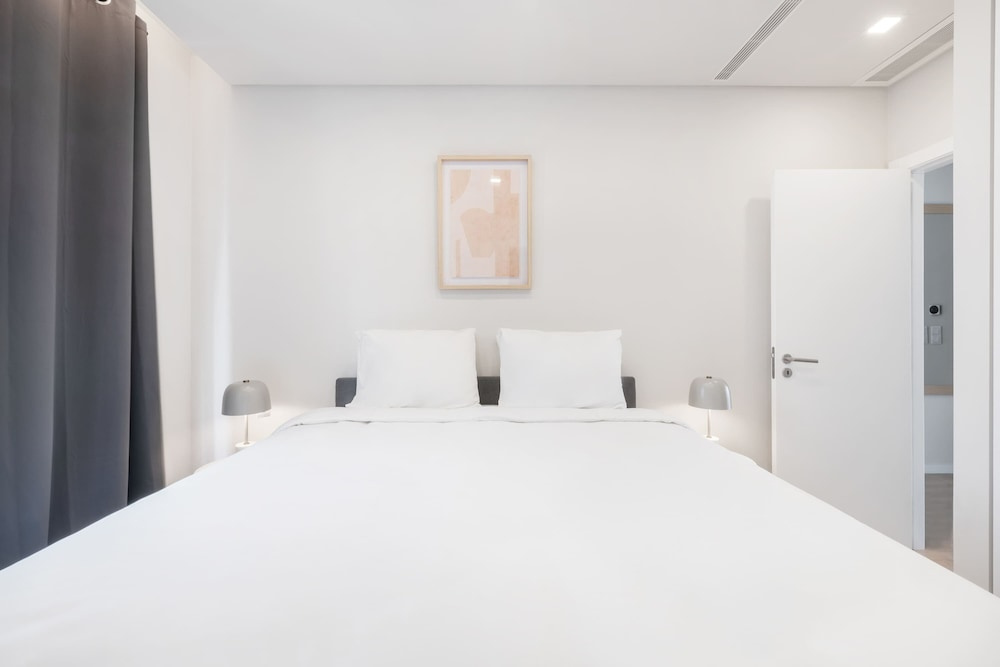 Ocean Apartment by Olala Homes