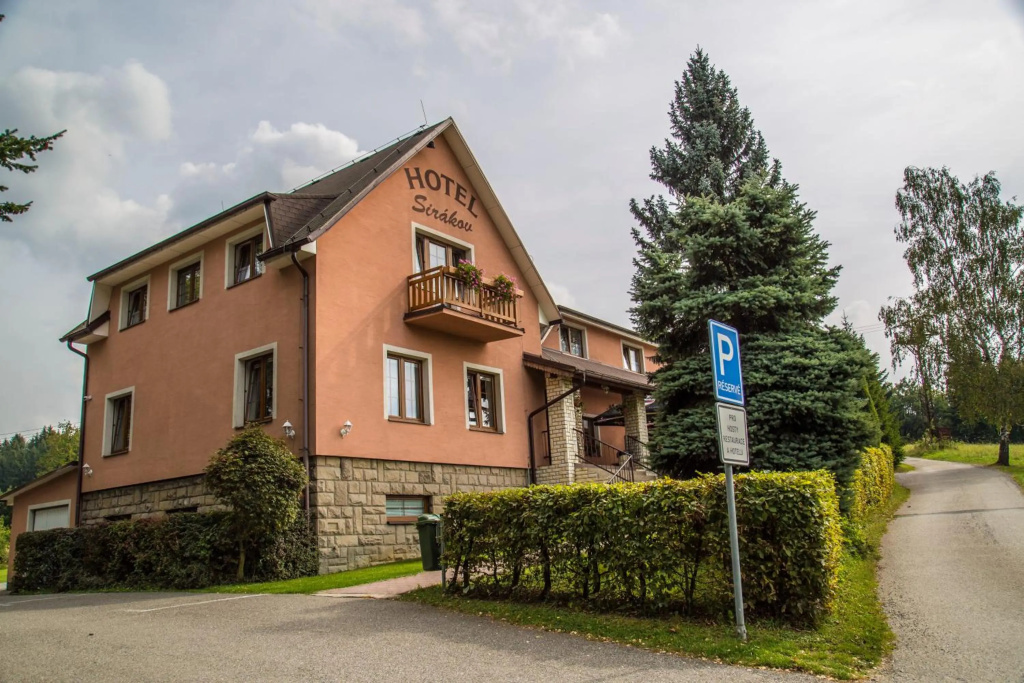 Hotel Sirákov