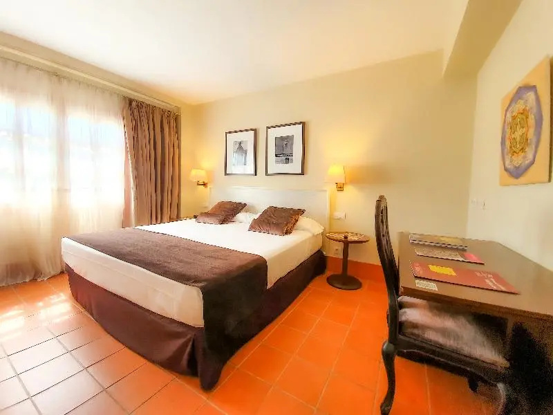 Hotel San Antonio El Real - Chambres