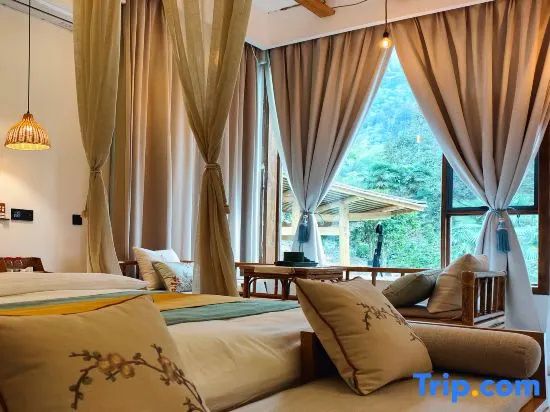 Luxury Double room with view (full double bed)