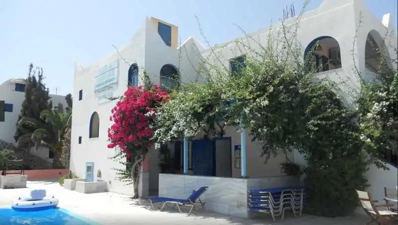 Limnes Villa
