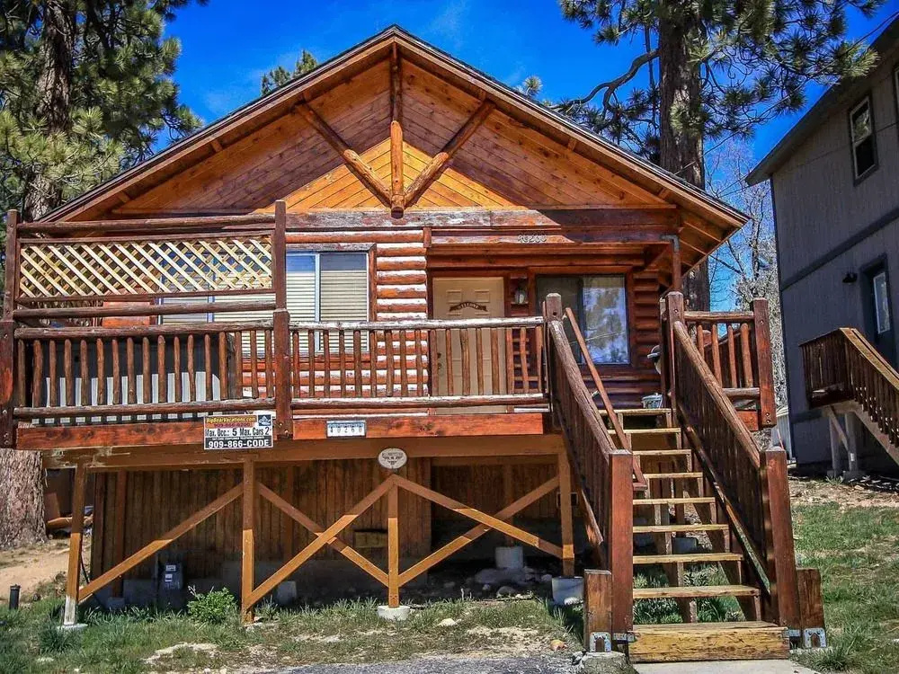 Bear Claw Bungalow 379 by RedAwning