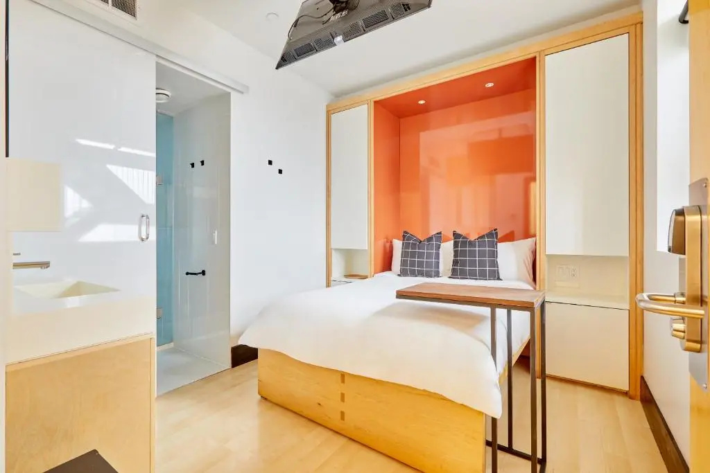 Superior Double room (full double bed)