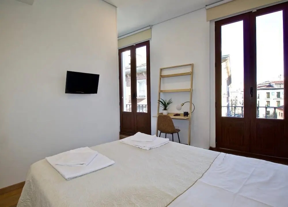 Superior Double room with balcony and with city view (full double bed)