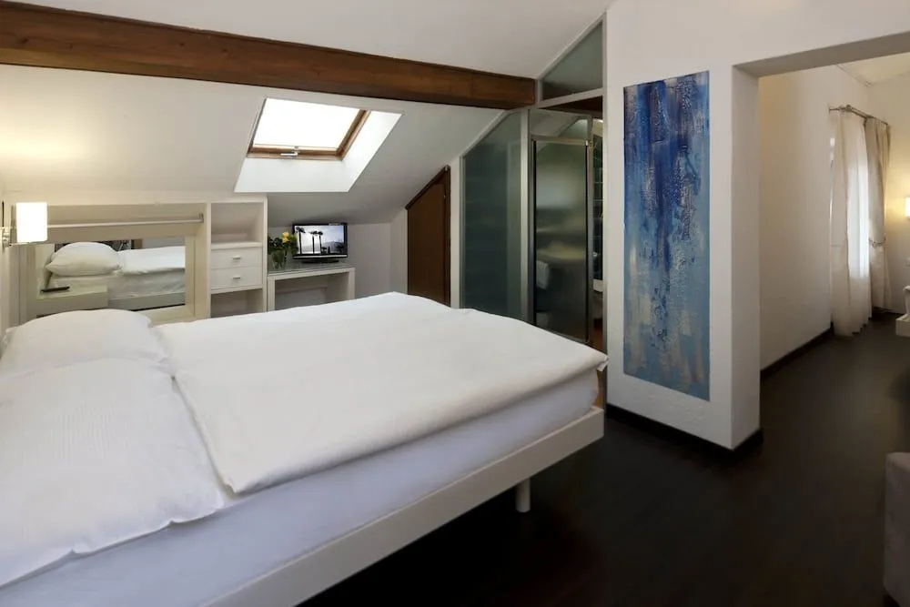 Hotel America - Général