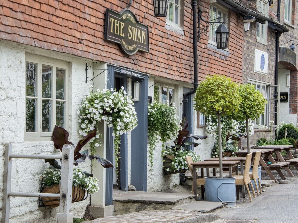 The Swan Inn by null