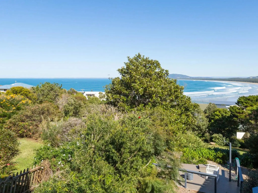 THE LOOKOUT AT GERROA Gerroa 4pm check out Sundays