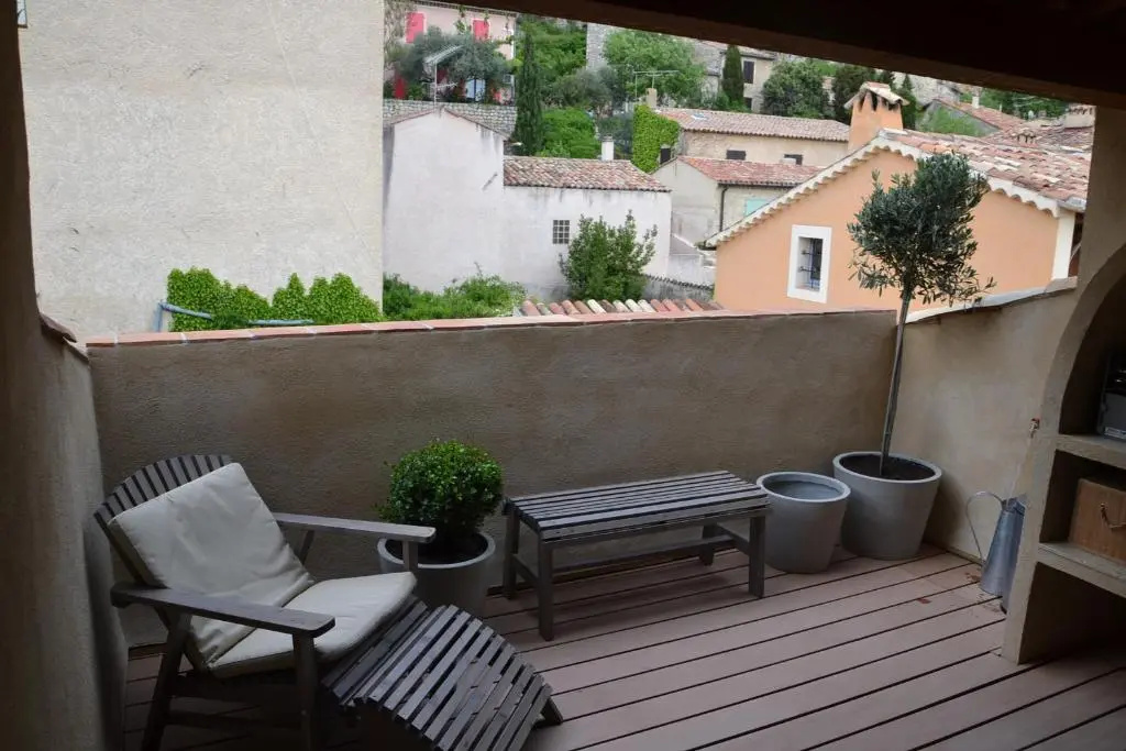 Balcony & Terrace