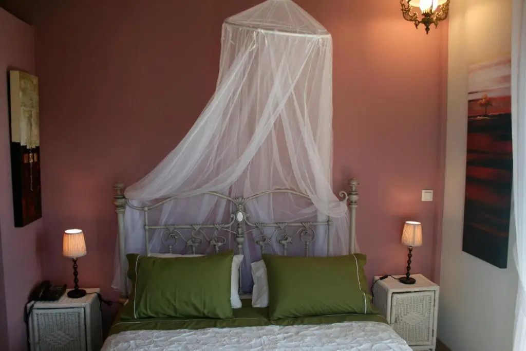 Standard Double room with balcony (full double bed)