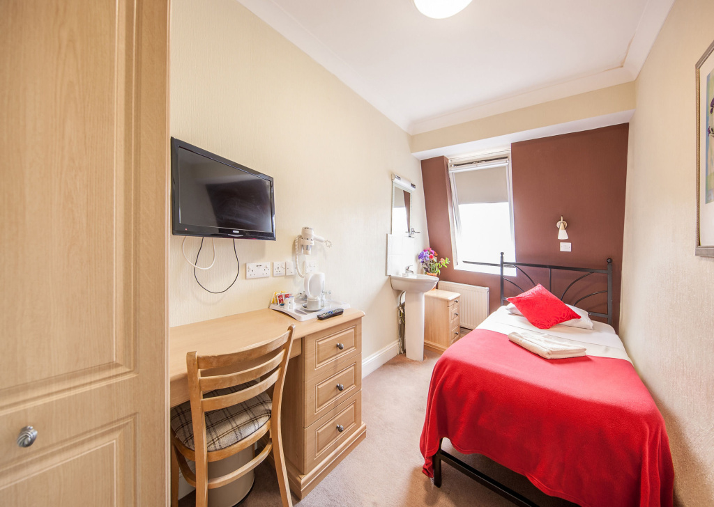 Отель The Fairway Hotel в Лондоне