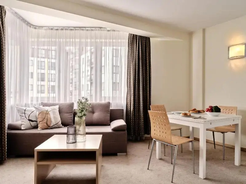 2 Bedrooms Apartment with balcony