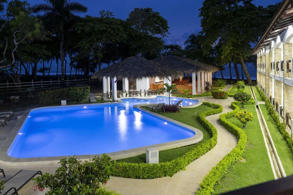 Fuego del Sol Beachfront Hotel - Chambres