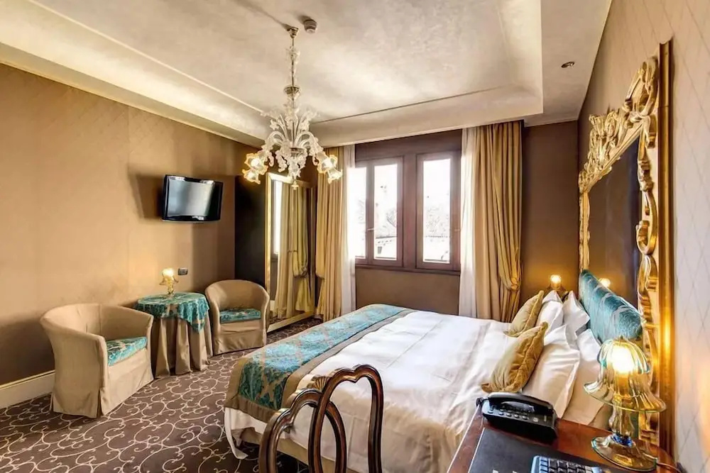 Superior room