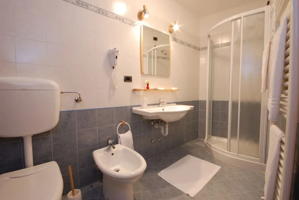 Classic Triple room with balcony