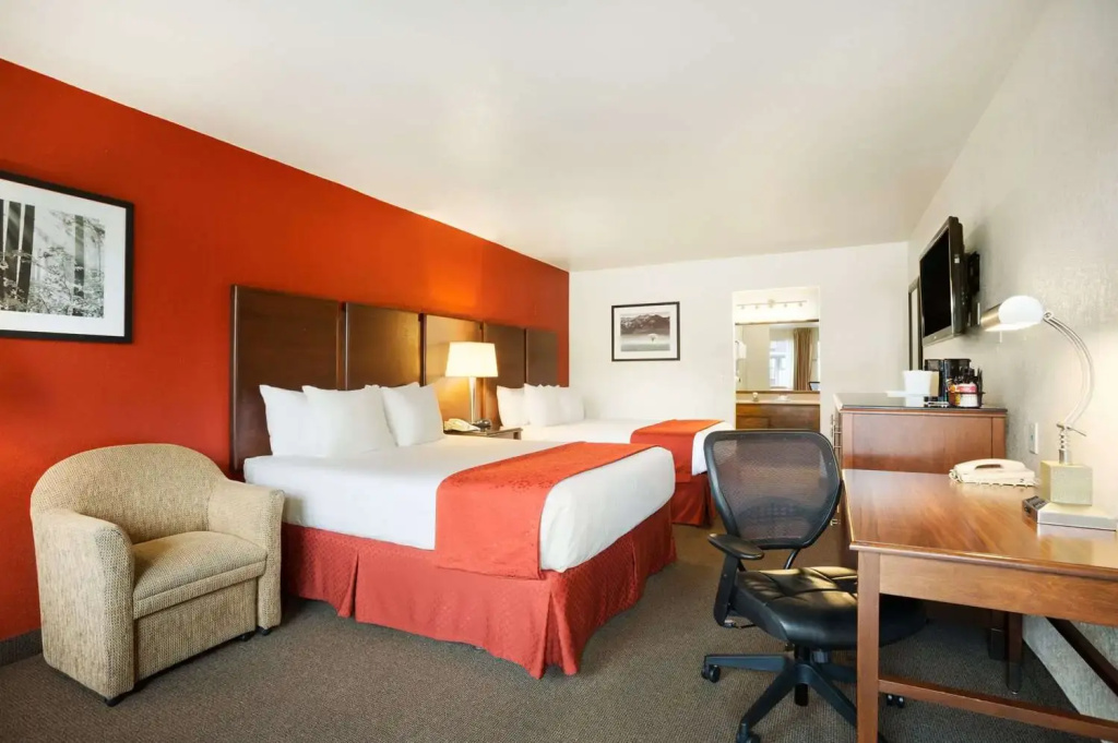 Ramada by Wyndham San Diego North Hotel & Conference Center - Général