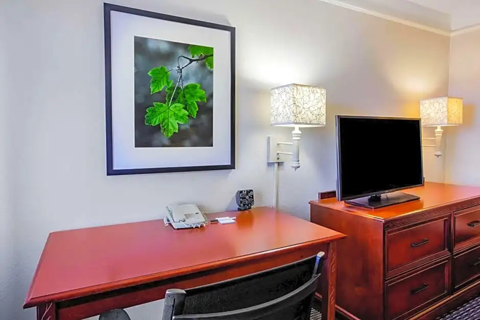 La Quinta Inn & Suites by Wyndham Houston Baytown East - Chambres