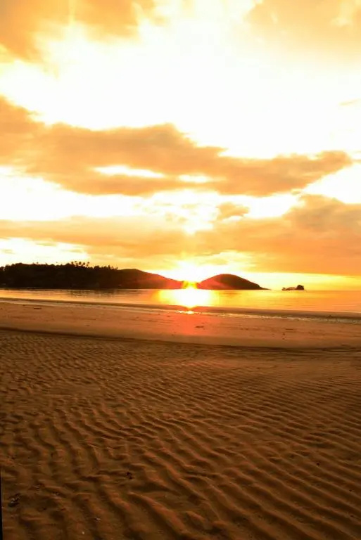 Beach & Waterfront