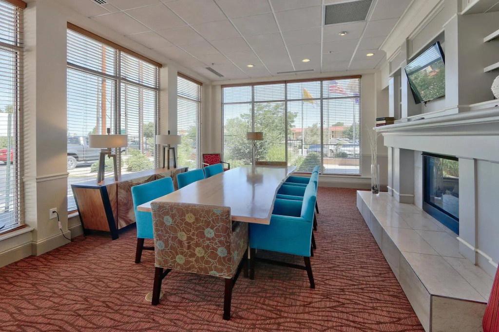 Hilton Garden Inn Albuquerque / Journal Center - фото 8